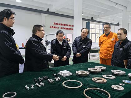 陳偉調(diào)研 (1).jpg